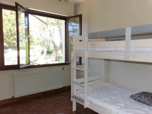 Apartment Doucham�a