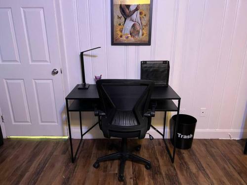 Apartamento Spacious 1 Bedroom Home Away From Home!