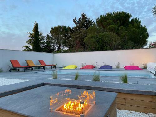 Magnifique Villa Avec Piscine / Jacuzzi / Brasero