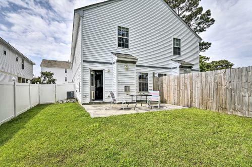 Norfolk Townhome Less Than 2 Mi To Ocean View Beach!