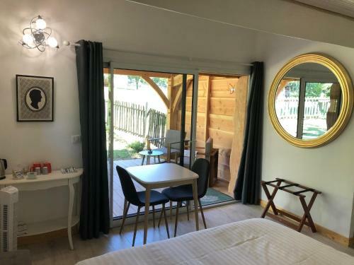 Bed & Breakfast La Ferme de Sirguet - Cabane Jardin & Spa