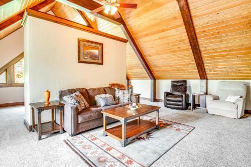 Teanaway River Lodge