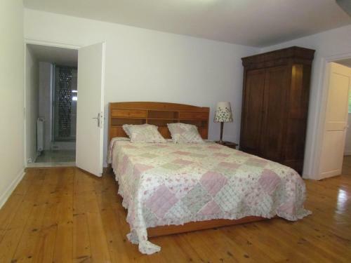 Maisonnette Vall�e de La Loue Proche Ornans Grande Terrasse