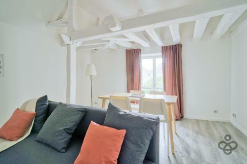 Apartamento Gite Des Remparts Rose Loing River