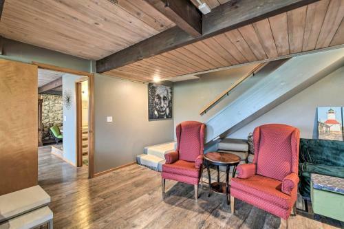 Bright And Airy Home With Sweeping View And Hot Tub