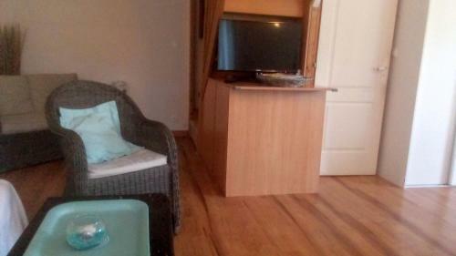 Maison 2 Chambres-jardin Et Parking Priv�