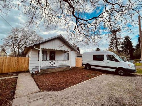 Apartamento Cute And Cozy 2-br Bungalow Near Everything!