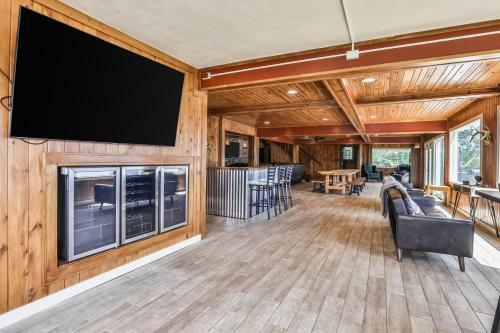 Timber Lodge Retreat