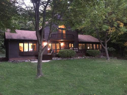 Lazy Pines Lodge