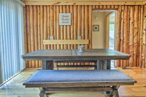 Lakefront Tomahawk Cabin With Boat Dock And Deck