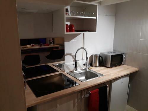 Apartamento Hyper Centre, Proche Des Monuments Romains, Parking Gratuit, Au Calme