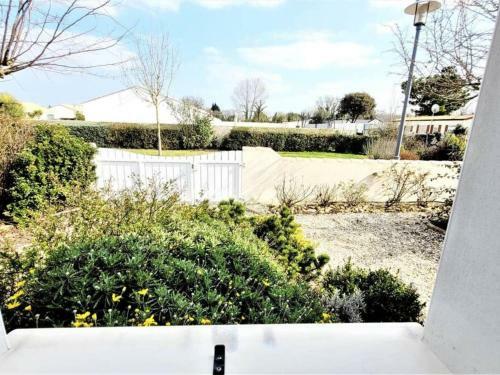 Charming Holiday Home In Notre-dame-de-monts With Pool