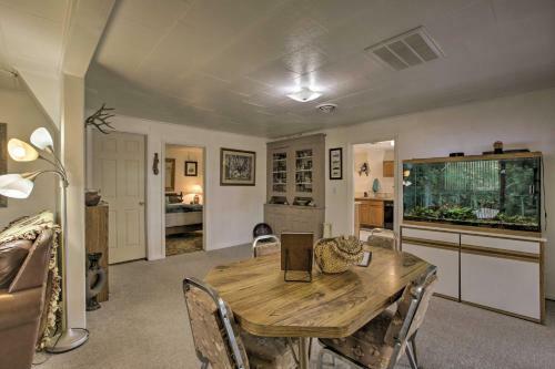 Walkable Ten Sleep House With Patio And Sunroom!