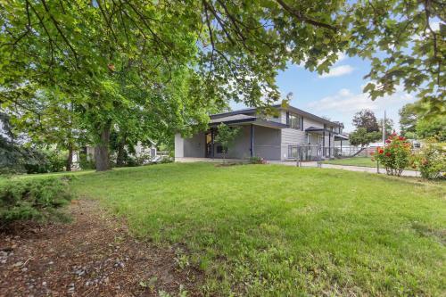 Willow Abode