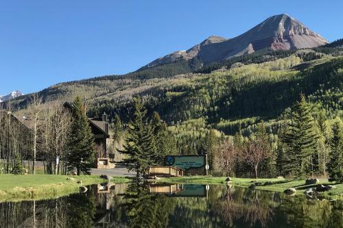 Cascade Village 320