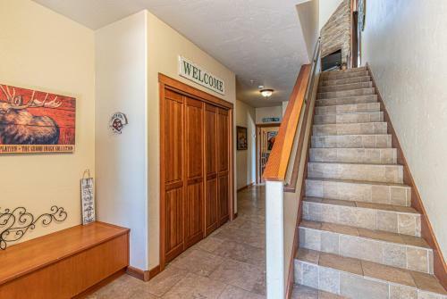 Elkpoint - Unit 5