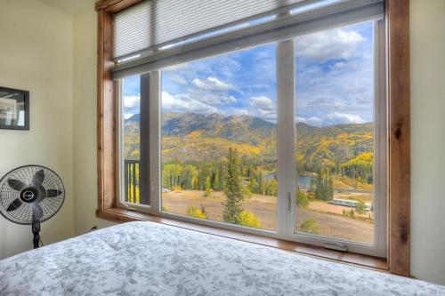 Peregrine Point 204