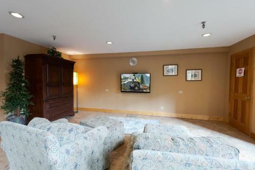 Cascade Village 329