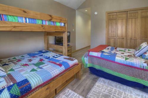 Cascade Village 329