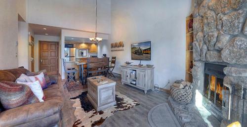 Cascade Village 329