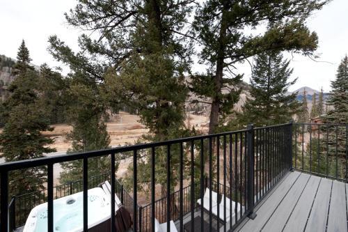 49330 Highway 550