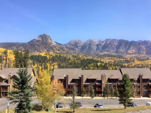 Cascade Village 35