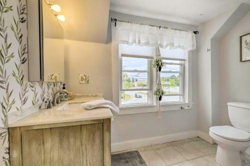 Bright And Airy Waterford Duplex - Porch And Deck
