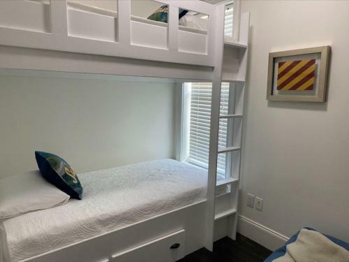 Seacrest Getaway