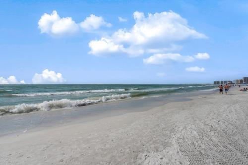Marco Beach Ocean Resort IV