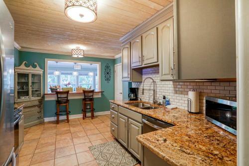 Resort Style Villa Near St Johns River Main House
