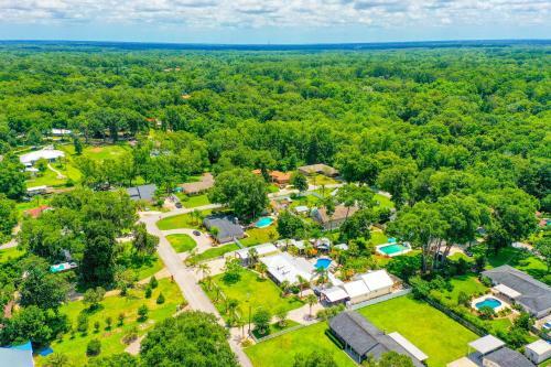 Resort Style Villa Near St Johns River Main House