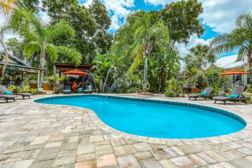 Resort Style Villa Near St Johns River Main House