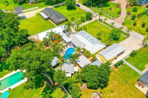 Resort Style Villa Near St Johns River Main House