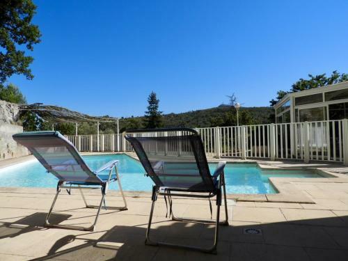 Spacieuse Villa Au Calme Avec Grande Piscine.