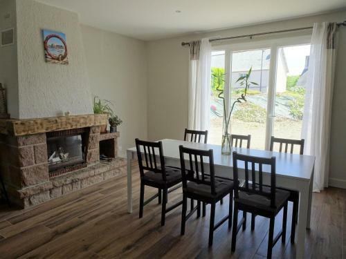 Comfortable Bungalow, Pleumeur-bodou, Pink Granite Coast