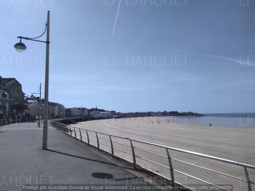 Apartamento Joli Studio Avec Terrasse � Deux Pas de La Plage