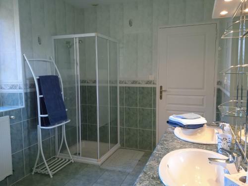 Pontmain (53) Chambre Priv�e Proche de Foug�res