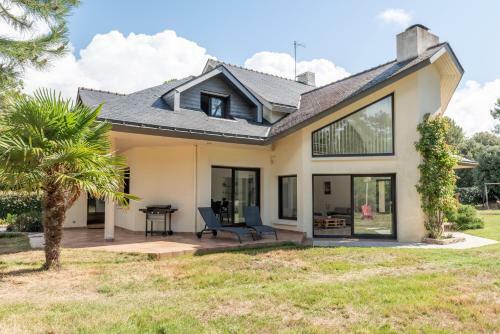 Charmante Maison Moderne Avec Grand Jardin
