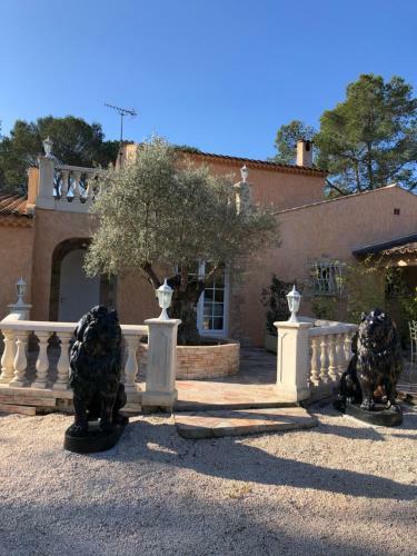 Exceptionnel Villa Venica Entre Cannes And Saint Tropez