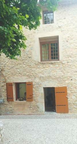 Une Maison Dans Le Village