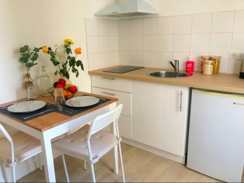 Reims : Recently Refurbished Apartment Close To Town Center