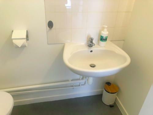 Reims : Recently Refurbished Apartment Close To Town Center