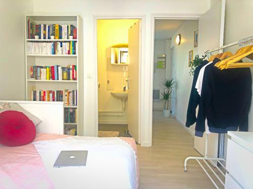 Reims : Recently Refurbished Apartment Close To Town Center