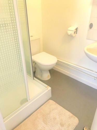 Reims : Recently Refurbished Apartment Close To Town Center