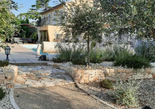 Apartamentos Echapp�e En Provence Appartement Mont Mirail
