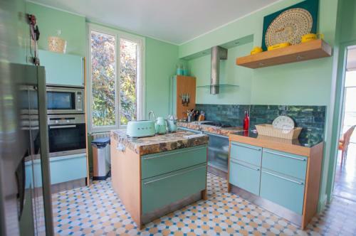 Villa Avec Vue Et Piscine � Moins D'1h de Paris