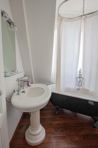 Villa Avec Vue Et Piscine � Moins D'1h de Paris