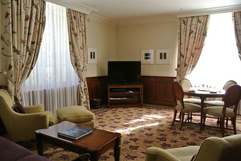 Hotel Suvretta House