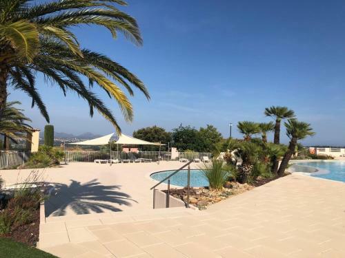 Maison de Vacances-vue Mer-piscine -tennis
