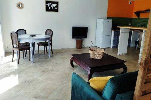Apartamento G�te Quercy Blanc Jolie Vue - Balades � Cheval